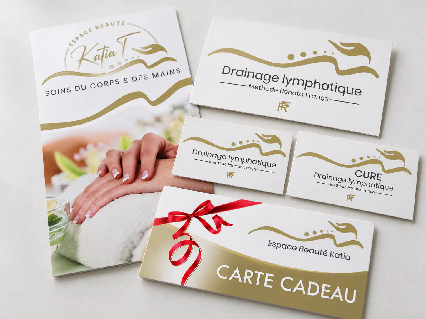 Supports imprimés créés pour l’activité de drainage lymphatique d’Espace Beauté Katia : flyer, cartes de visite, carte de cure et carte cadeau.